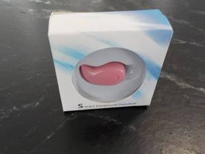 lot 35 image: Mini Wireless Bluetooth 4.0 Earphon...