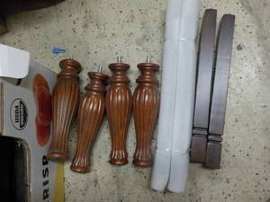 lot 128 image: Furniture Legs- see all pictures...