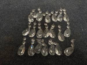 lot 147 image: 21 Glass Prisms...