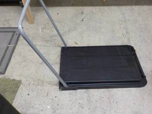 lot 153 image: Cart - needs wheels...