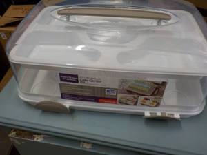 lot 161 image: Cake Carrier...