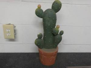 lot 164 image: Cactus Dcor 22 tall...