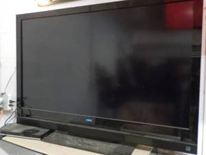 lot 165 image: 54 Vizio...