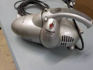 lot 191 image: Shark Hand Held Vacuum Cleaner tes...