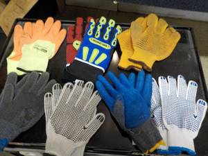 lot 197 image: Gloves...