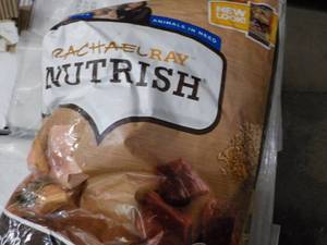 lot 214 image: Nutrish Rachael Ray 11.5 lb. Bag Do...