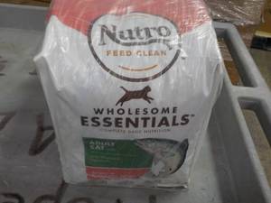 lot 253 image: 3 - 5 lb. Bags Nutro Adult Cat Food...