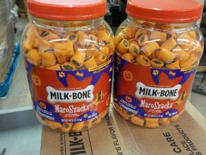 lot 262 image: 2 - 40 oz Jars Milk Bone Maro Dog S...