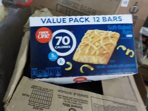 lot 288 image: 4 cases- 4 - 12 packs Fiber One Lem...