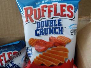 lot 394 image: Case of Ruffles Double Crunch Hot W...