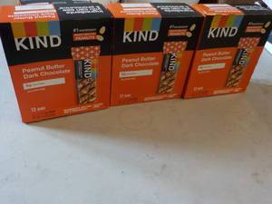 lot 409 image: 3 Boxes -36 bars KIND Peanut Butter...
