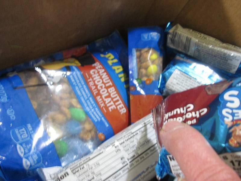 (B-1) Box Full of Assorted Snacks P...