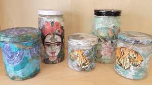 lot 20 image: Incense and Holding Jars Group
