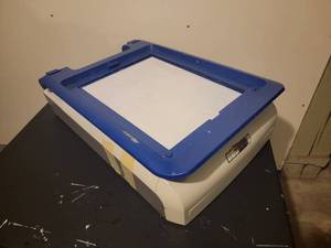 lot 56 image: Yudu Personal Screen Printer & Starter Kit