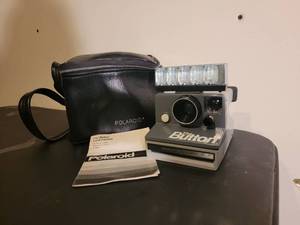 lot 52 image: Retro Polaroid The Button Camera