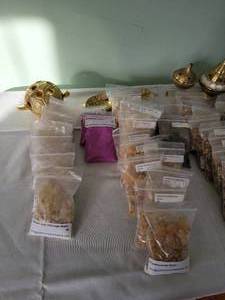 lot 23 image: Holistic Resin Incense Bundle