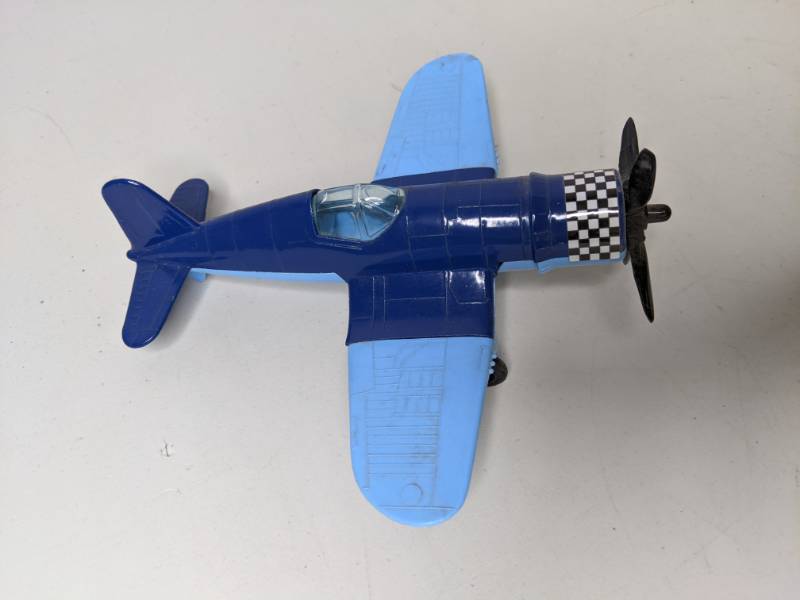 lot 203 image: Set of 3 Aviation Toy Model Airplanes - N