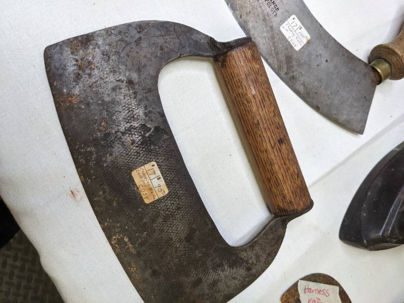 lot 202 image: Lot of 8 Vintage and Antique Tools & Household Gadgets - N