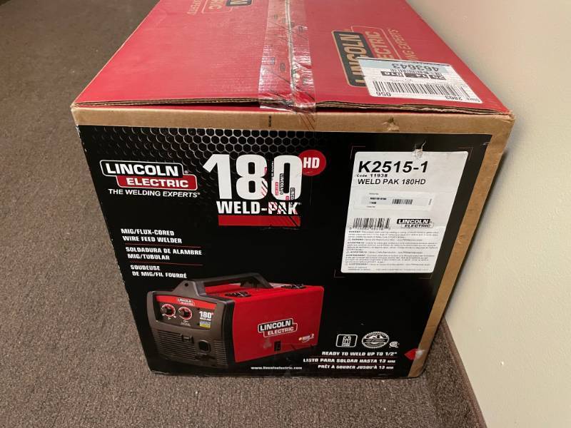 lot 3 image: Brand New Lincoln Electronic Weld Pak 180 HD Wire Feed Welder - T