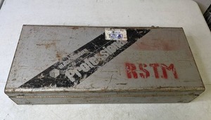 lot 100 image: Black and Decker Professional Cut Saw with Case - B