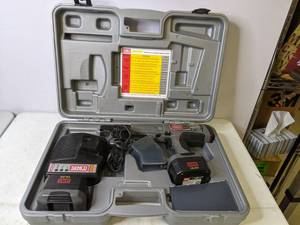 lot 101 image: Senco Duraspin DS275-18V Screw Fastening System - B