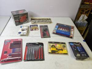 lot 58 image: Handy Household Items HDMI, Clear TV, Detail Sander, and More - B