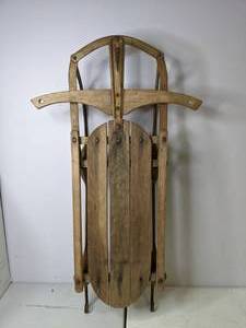 lot 53 image: Charming Vintage Wooden Sled - B