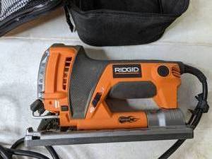 lot 196 image: Ridgid R3101 Compact Jigsaw and Carrying Case - N