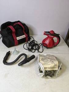 lot 132 image: Scunci Portable Household Steamer - B