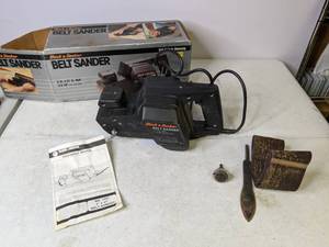 lot 116 image: Black & Decker Belt Sander - B