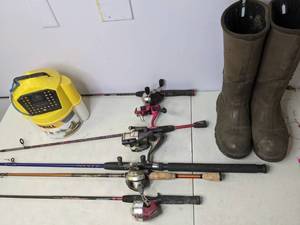 lot 164 image: Berkley and Shakespeare Fishing Poles, Flow-Troll Bait Bucket and Muck Waterproof Rubber Boots - N