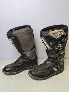 lot 217 image: Gaerne Racing Boot Size 11 - N