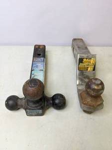 lot 256 image: Set of (2) Hitch Balls Reese Towpower Tri Ball and Bully - N