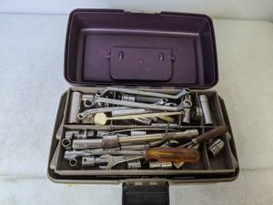 lot 184 image: Plastic Tool Box Filled with Various Small Tools - B