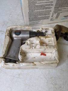 lot 222 image: Miscellaneous Tools Air Tool, Actron Remote Starter Switch, Knife Sharpening Stone, Disk Sander  - B