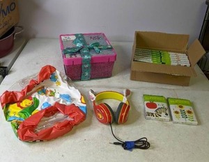 lot 383 image: Fun KidsToys Simba Crawling Toy, LOL Surprise, PAW Patrol and Pre-School Flash Cards - N
