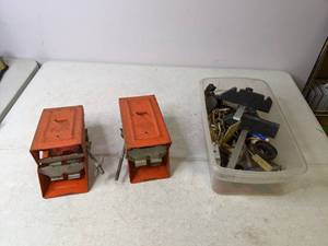 lot 325 image: Sawhorse Brackets, Misc Tools Screws, Wrenches, Brushes, Etc. - N