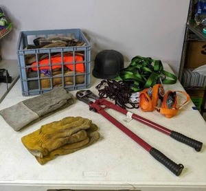 lot 456 image: Miscellaneous Work Items - Work Gloves, Bolt Cutter, Lashing Straps, and More - N