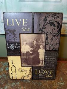 lot 618 image: Sharp Unique Picture Frame, Live, Love Laugh.  - W