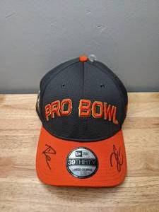 lot 19 image: New Russell Wilson & Derek Carr Autographed New Era 2016 NFL Pro Bowl Hat Seattle Seahawks Las Vegas Oakland Raiders - T