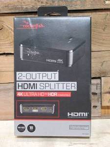 lot 91 image: Rocketfish - 2-Output HDMI Splitter with 4K and HDR Pass-Through - Black