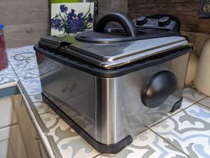 lot 215 image: Secura 1700-Watt Stainless-Steel Triple Basket Electric Deep Fryer with Timer
