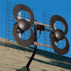 lot 63 image: ClearStream 4 IndoorOutdoor HDTV Antenna - 70 Mile Range