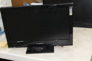 lot 852 image: Insignia NS-19E450A11 18 Flat Screen LCD TV