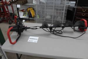 lot 841 image: Strikemaster Ice Auger, ElectricBattery