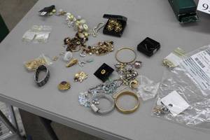 lot 966 image: Womens Jewelry - Earrings, Bracelets, Broaches