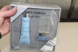 lot 978 image: Dolce & Gabbana Light Blue Womens Perfume and Lotion Set (in original packaging)