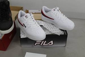 lot 1009 image: Fila Athletic Shoes 9