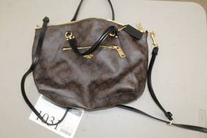 lot 1031 image: Coach Womens Purse