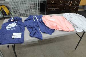 lot 1058 image: Lot of (3) Womens Clothing - Sweater, Sweat Set, Button Up
